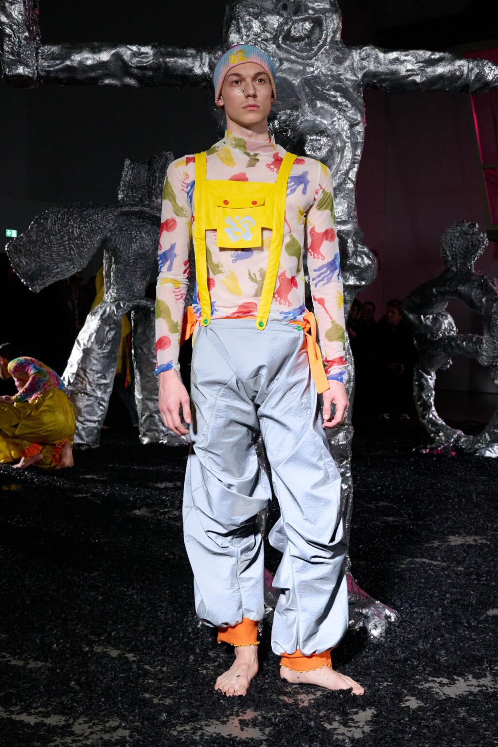 Sveasøn AW25 ‘MØLYBDØMANCY’ Look 3. Photo: James Cochrane