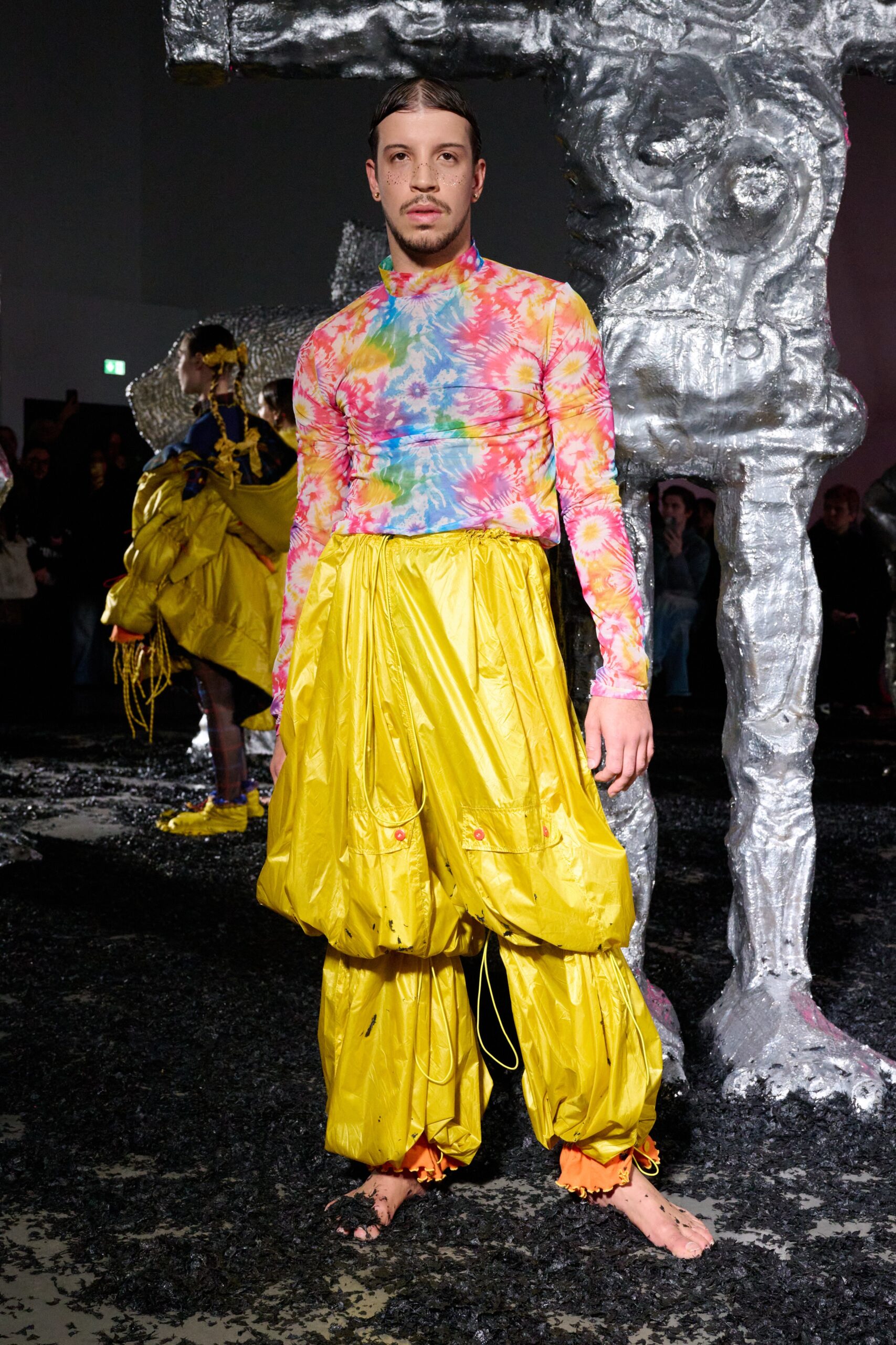 Sveasøn AW25 ‘MØLYBDØMANCY’ Look 7. Photo: James Cochrane