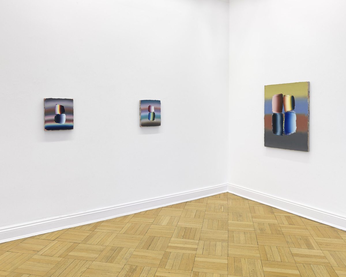Installation view: Anna Leonhardt “SOULVA“ at Galerie Friese, 2025. Photo: Eric Tschernow
